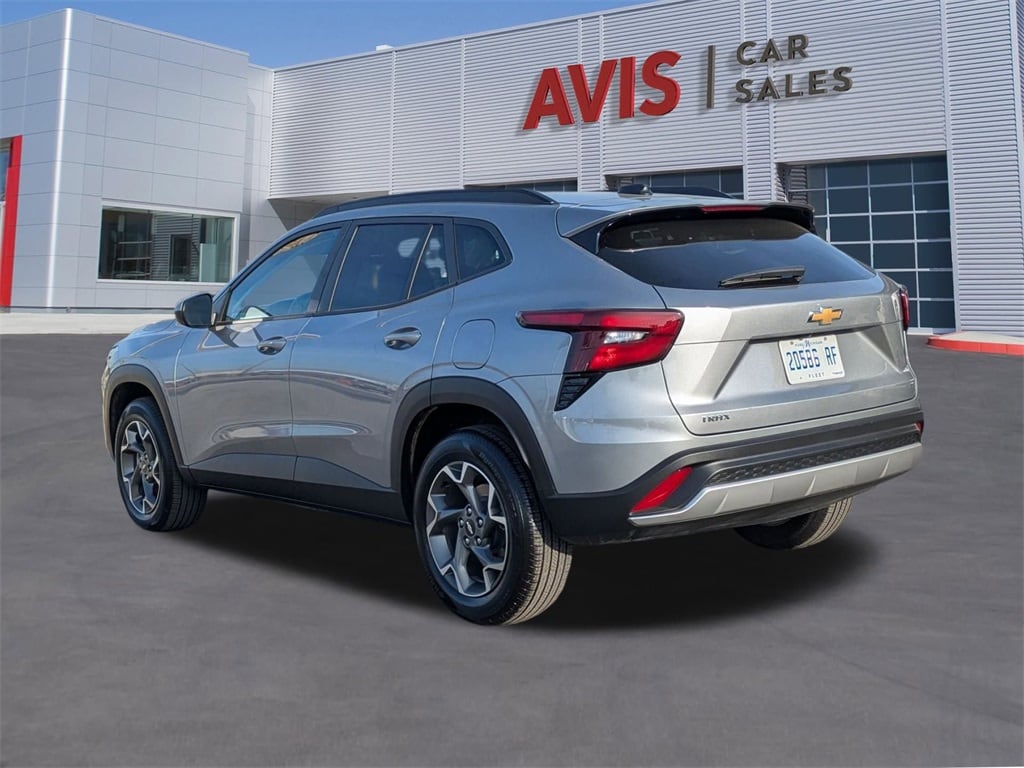 Thumbnail: 2025 Chevrolet Trax - 7