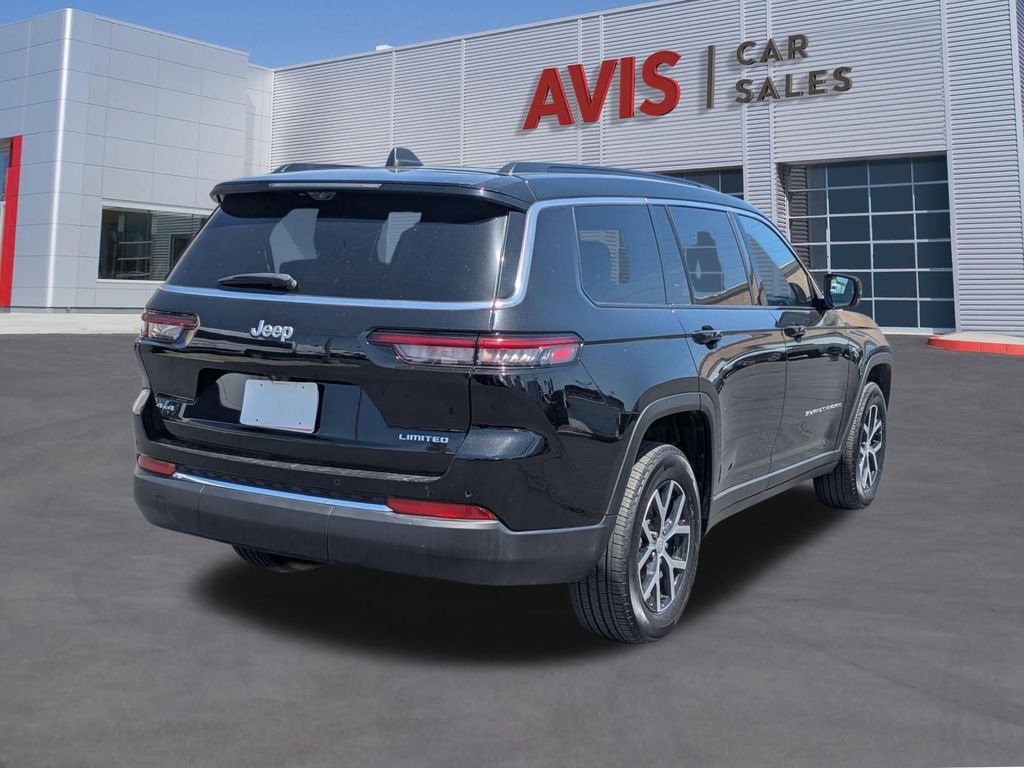 Thumbnail: 2024 Jeep Grand Cherokee L - 3