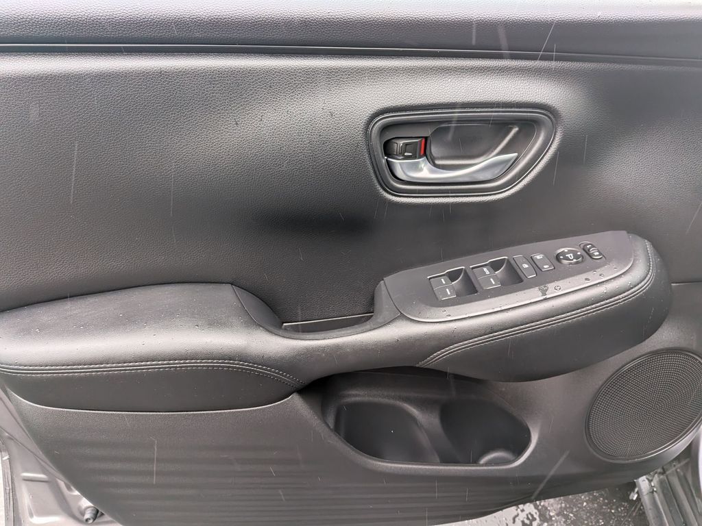 Thumbnail: 2025 Honda HR-V - 11