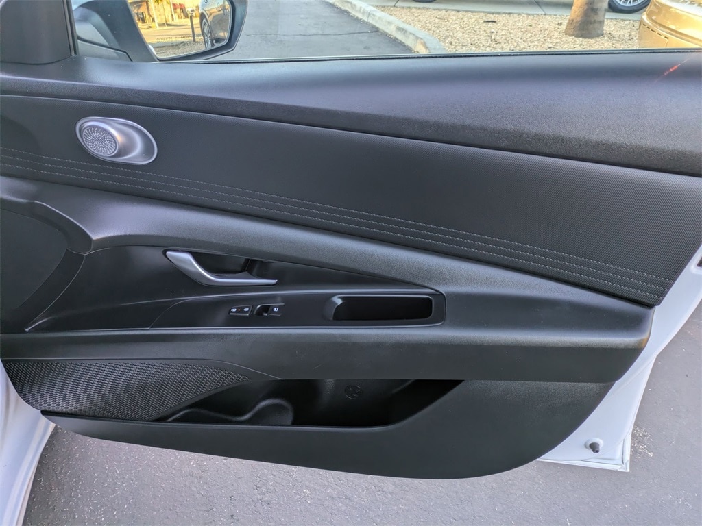 Thumbnail: 2024 Hyundai Elantra - 34