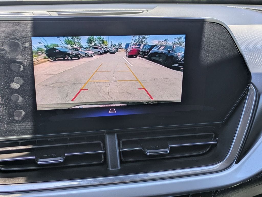 Thumbnail: 2025 Chevrolet Trax - 17