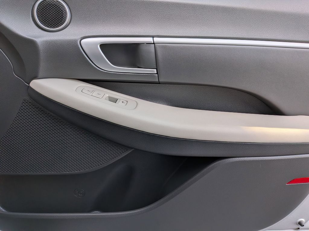 Thumbnail: 2025 Hyundai Sonata - 32