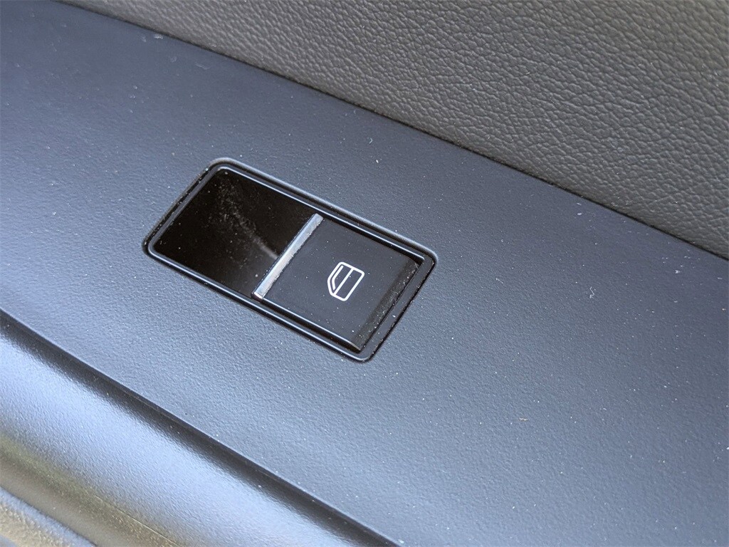 Thumbnail: 2025 Mazda CX-50 - 34