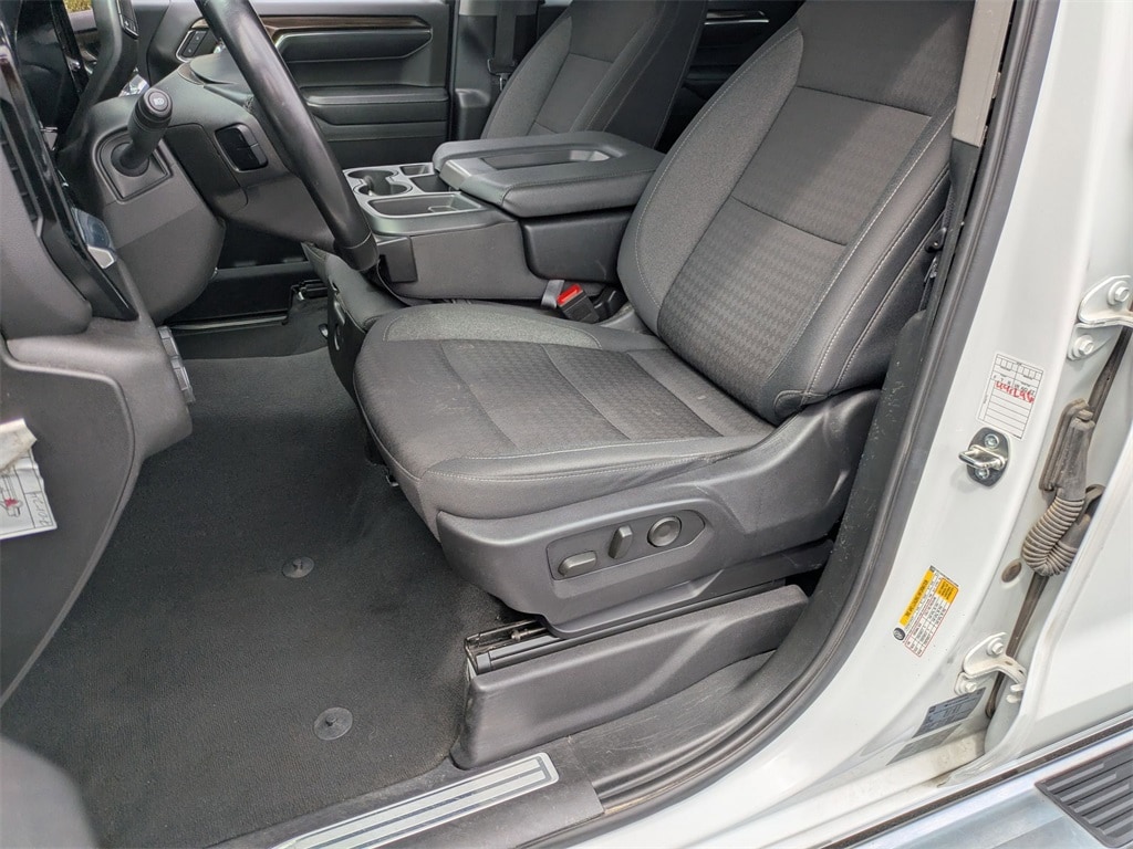 Thumbnail: 2024 Chevrolet Silverado 1500 - 16