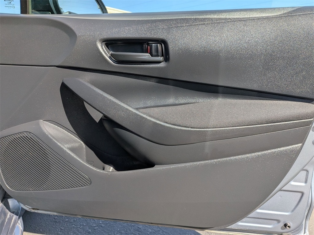 Thumbnail: 2025 Toyota Corolla - 28