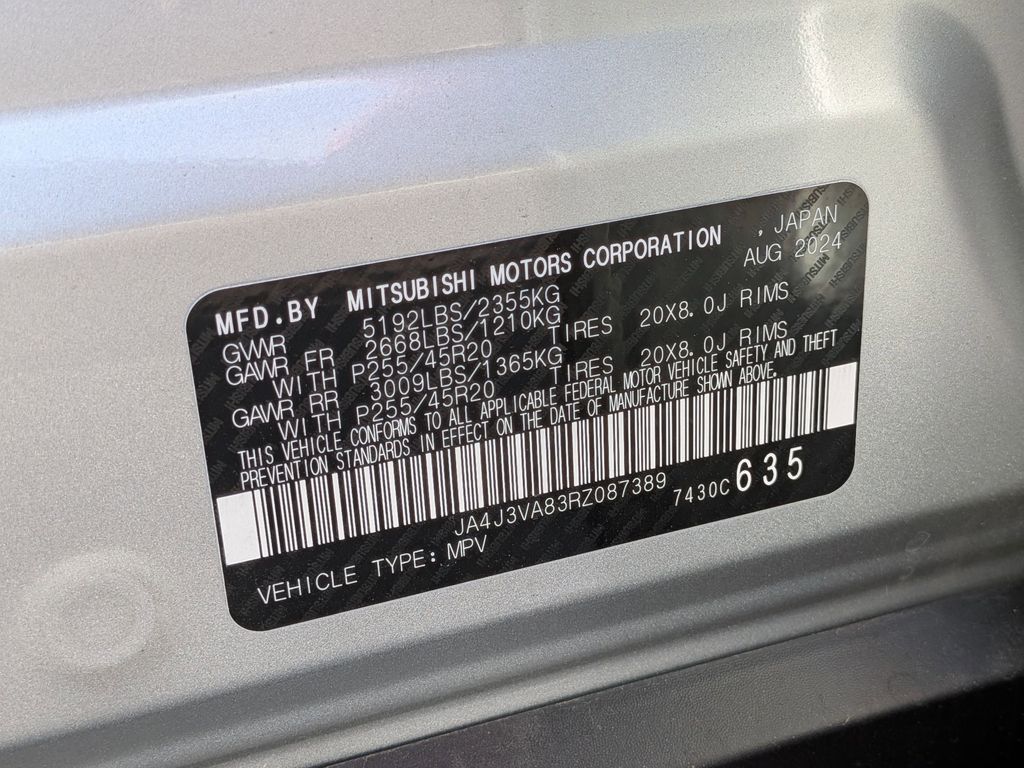 Thumbnail: 2024 Mitsubishi Outlander - 35