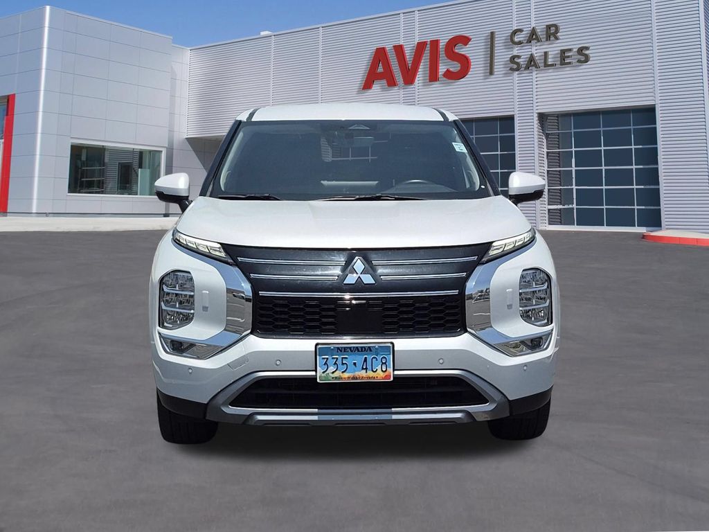 Thumbnail: 2025 Mitsubishi Outlander - 2
