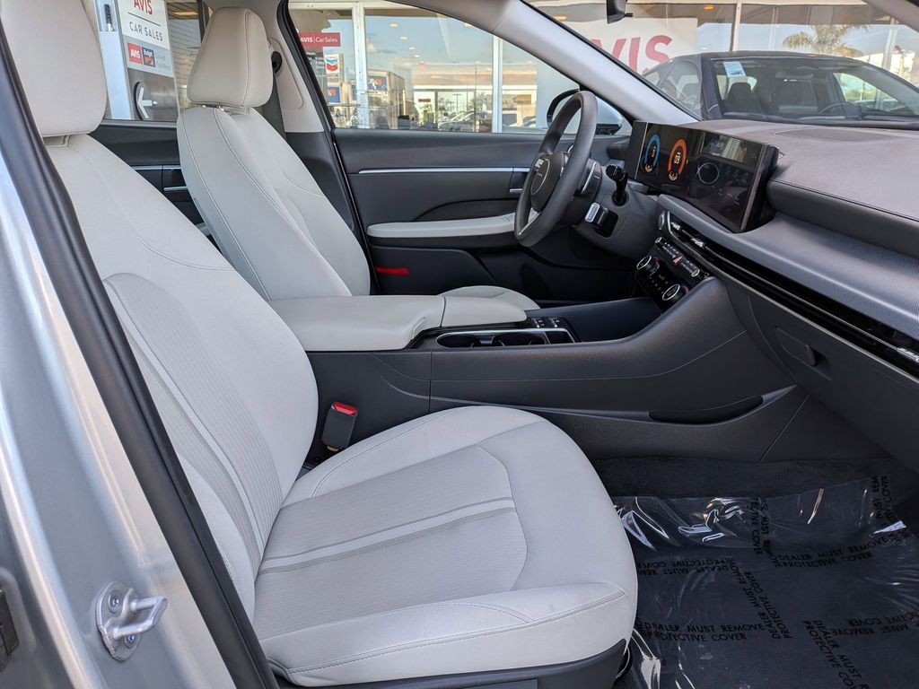 Thumbnail: 2025 Hyundai Sonata - 30