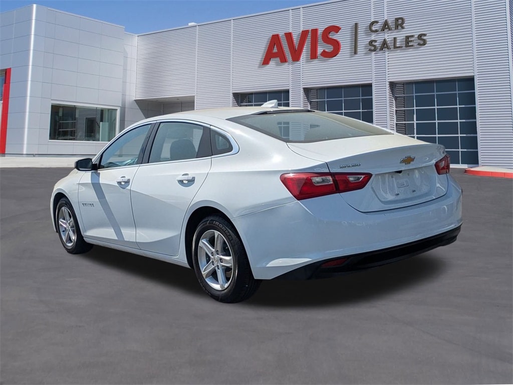 Thumbnail: 2023 Chevrolet Malibu - 9