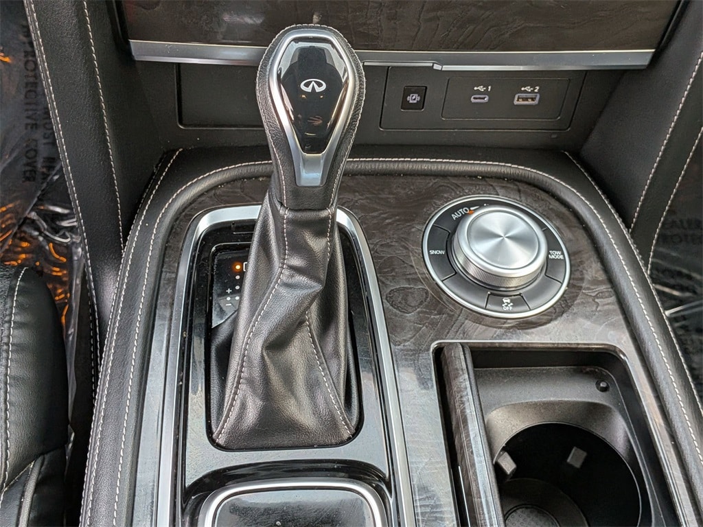 Thumbnail: 2024 INFINITI QX80 - 24