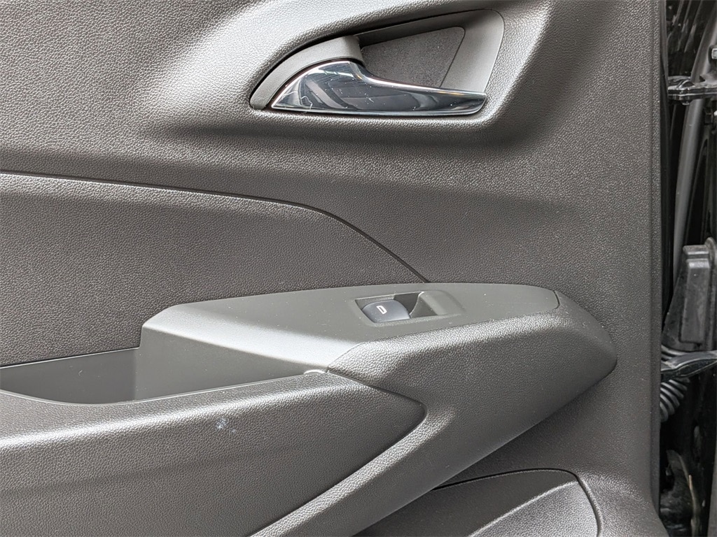 Thumbnail: 2025 Chevrolet Trax - 26