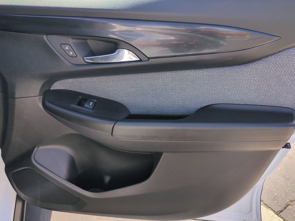 Thumbnail: 2025 Chevrolet TrailBlazer - 31