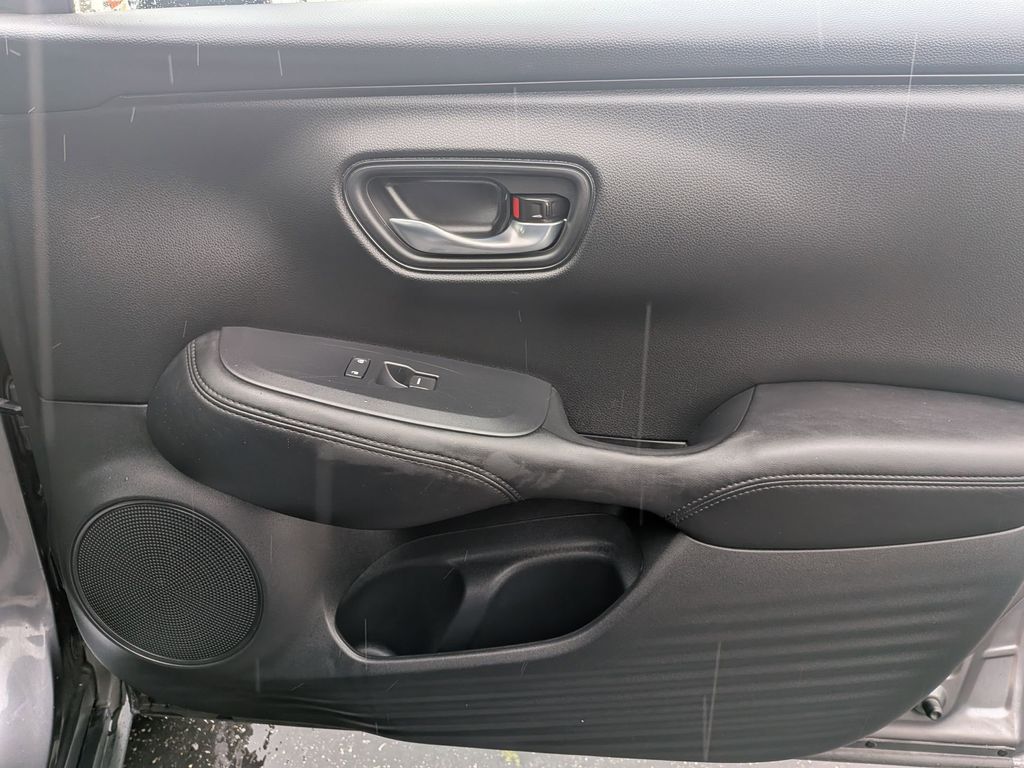 Thumbnail: 2025 Honda HR-V - 32