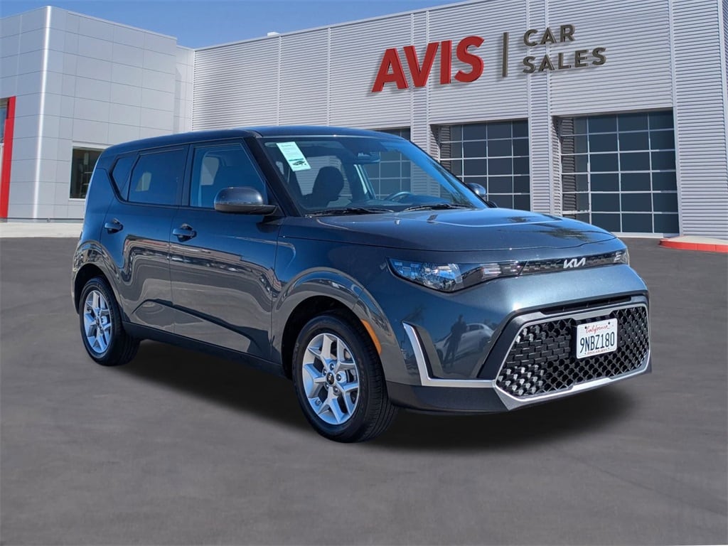 Certified 2024 Kia Soul LX Hatchback