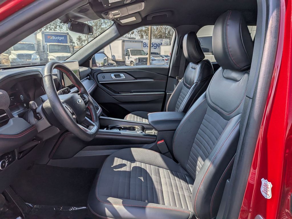 Thumbnail: 2025 Ford Explorer - 15