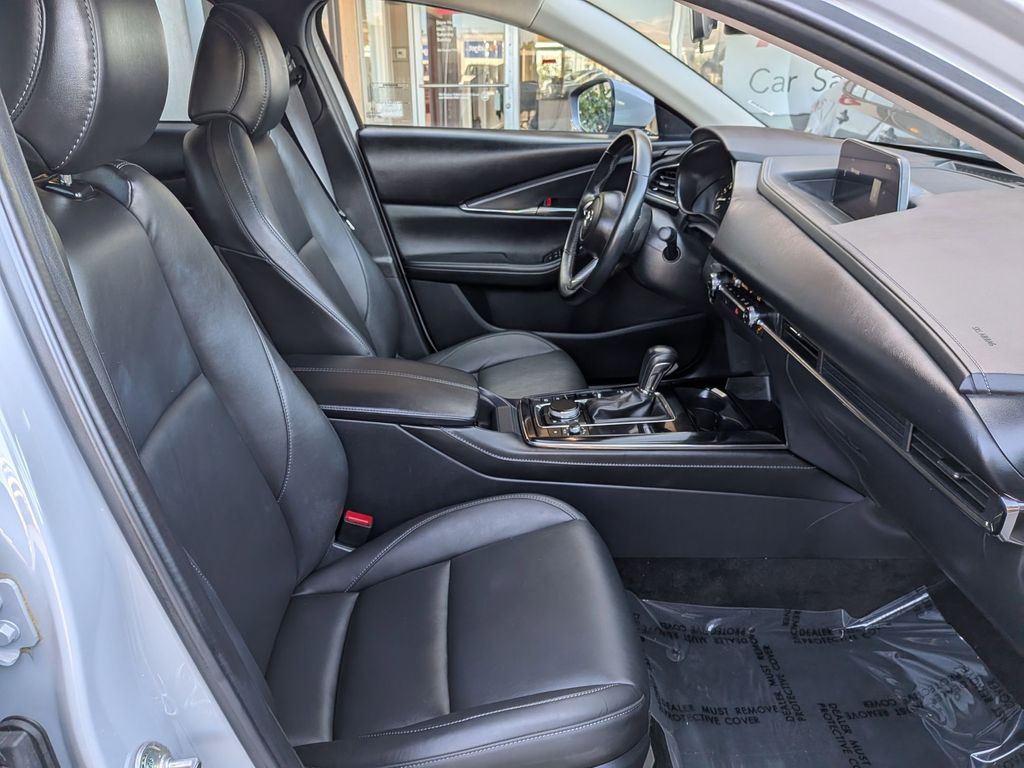 Thumbnail: 2025 Mazda CX-30 - 31