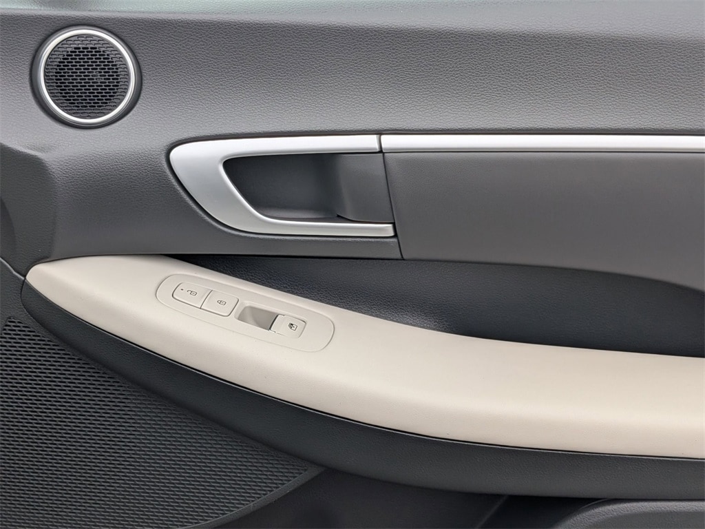 Thumbnail: 2025 Hyundai Sonata - 32