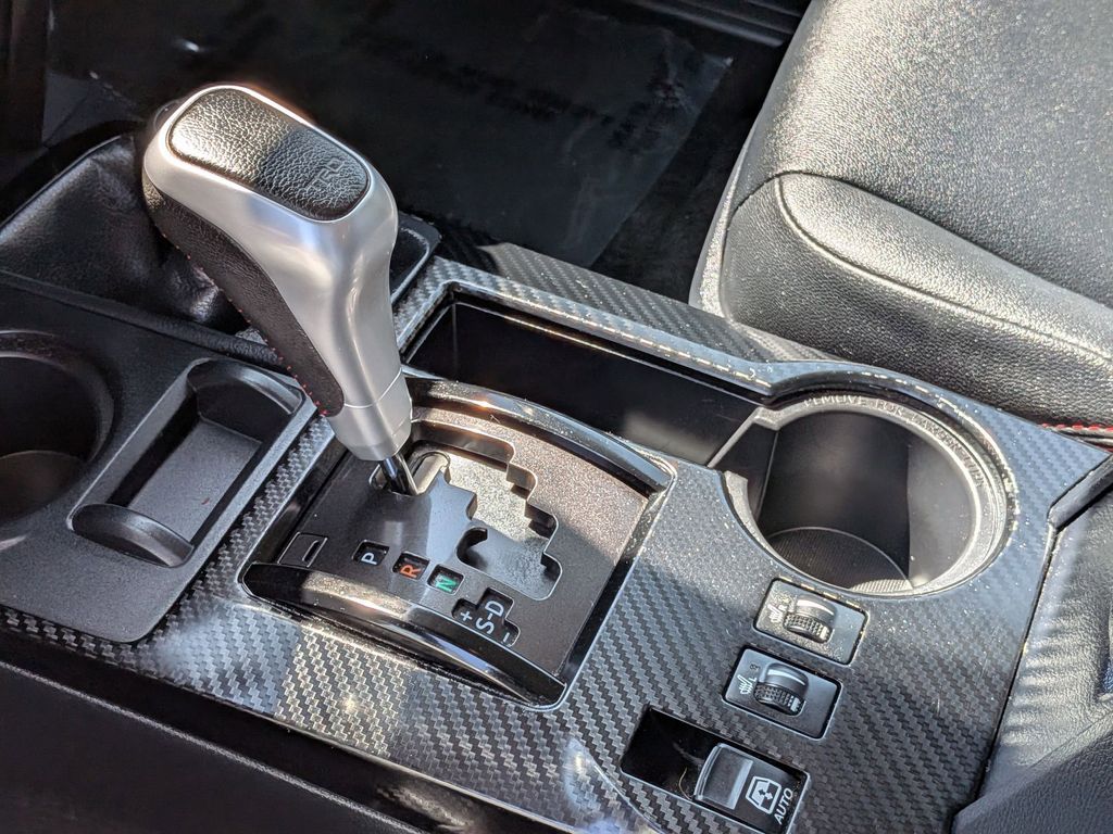 Thumbnail: 2024 Toyota 4Runner - 21