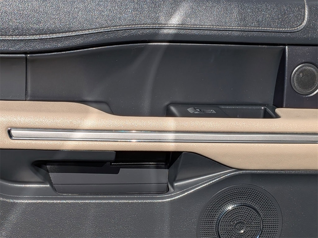 Thumbnail: 2024 Ford Expedition MAX - 26