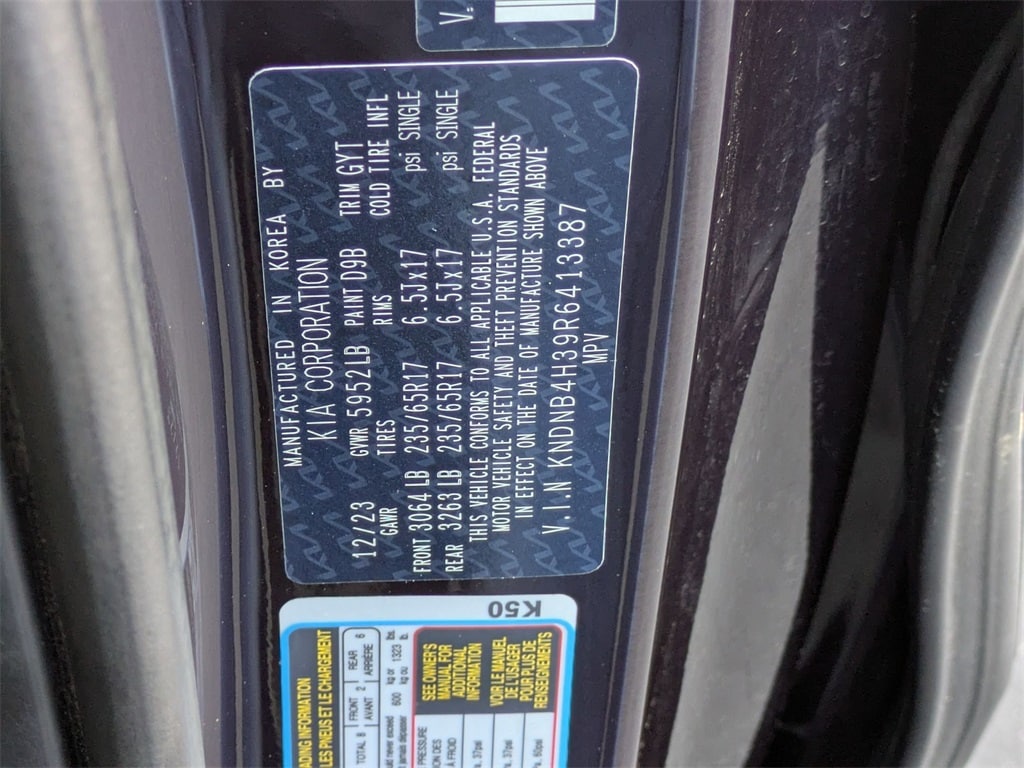 Thumbnail: 2024 Kia Carnival - 37