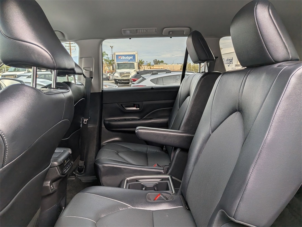 Thumbnail: 2025 Toyota Grand Highlander - 26