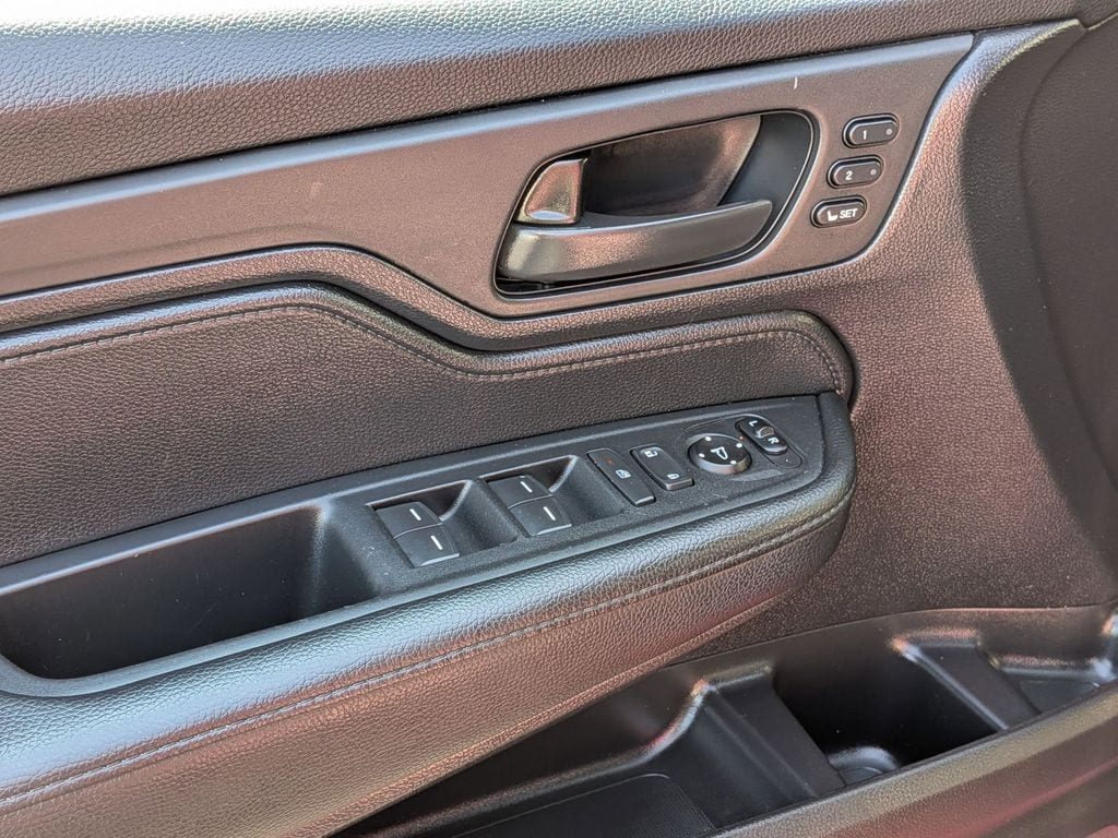 Thumbnail: 2025 Honda Odyssey - 14