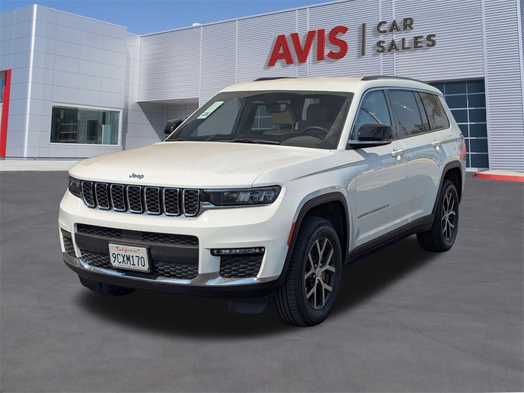 Thumbnail: 2023 Jeep Grand Cherokee L - 1