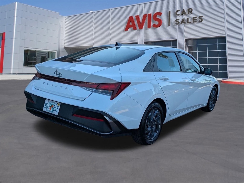 Thumbnail: 2024 Hyundai Elantra - 6