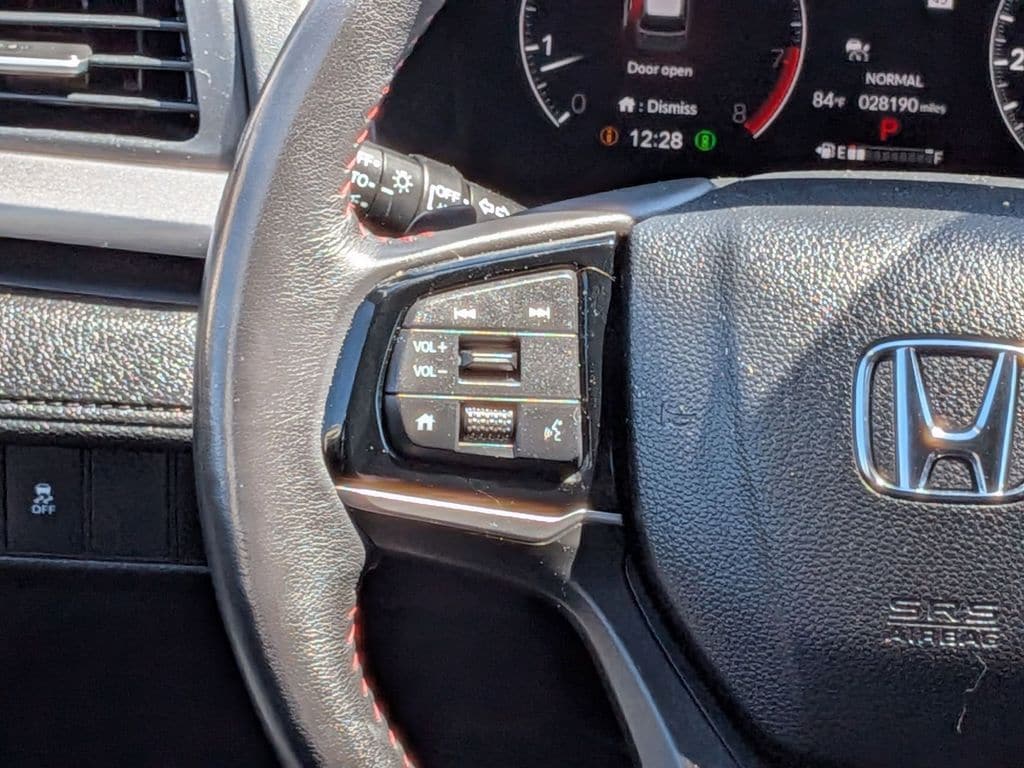 Thumbnail: 2025 Honda Odyssey - 25