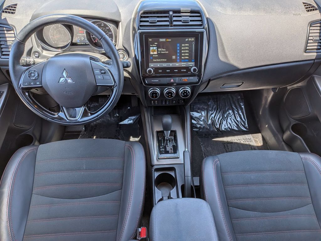 Thumbnail: 2025 Mitsubishi Outlander Sport - 24