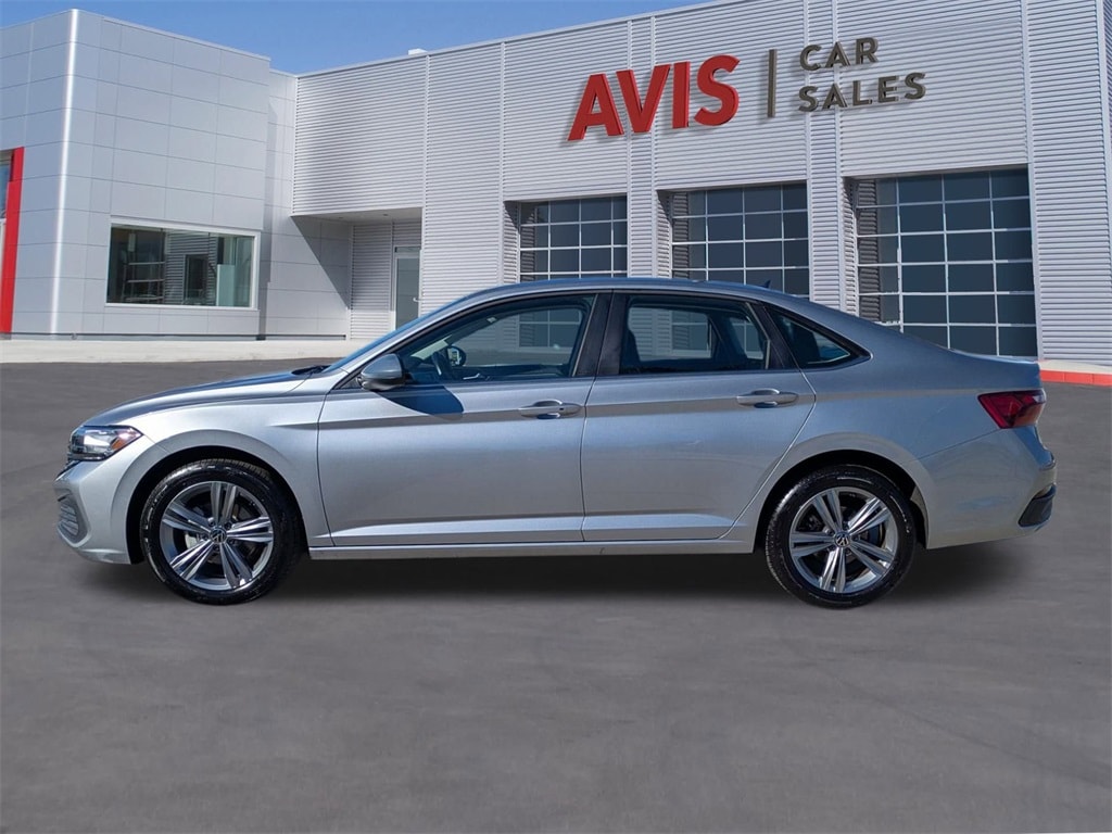 Thumbnail: 2024 Volkswagen Jetta - 10