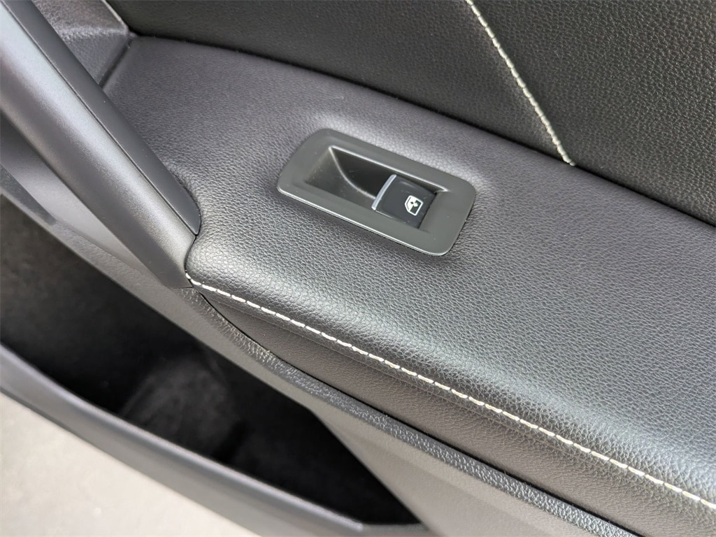 Thumbnail: 2024 Volkswagen Tiguan - 35