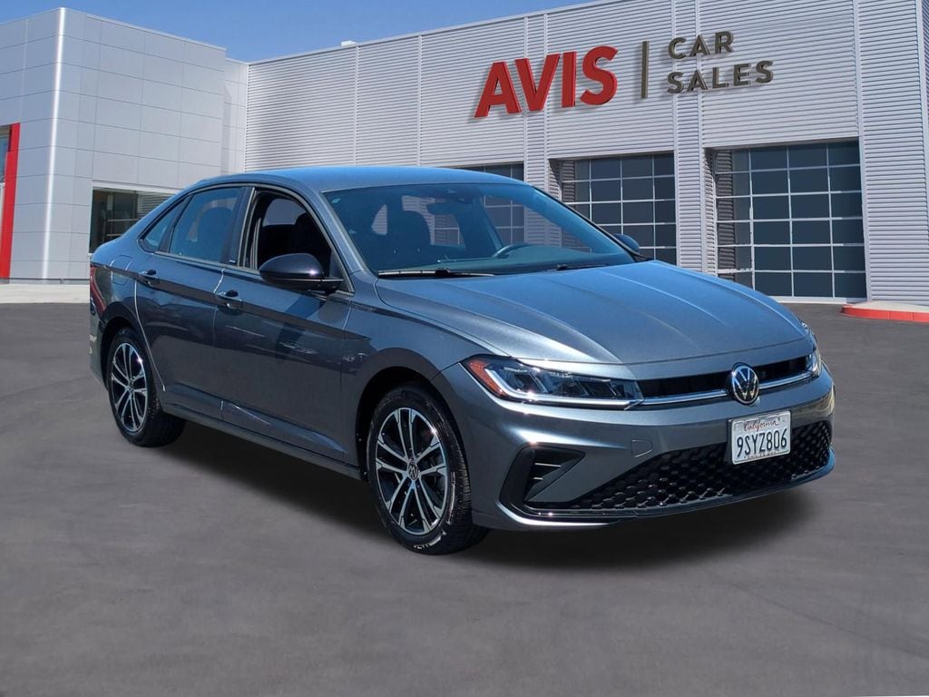 Thumbnail: 2025 Volkswagen Jetta - 3
