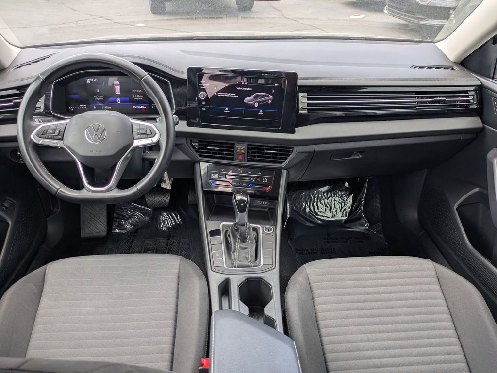 Thumbnail: 2025 Volkswagen Jetta - 26