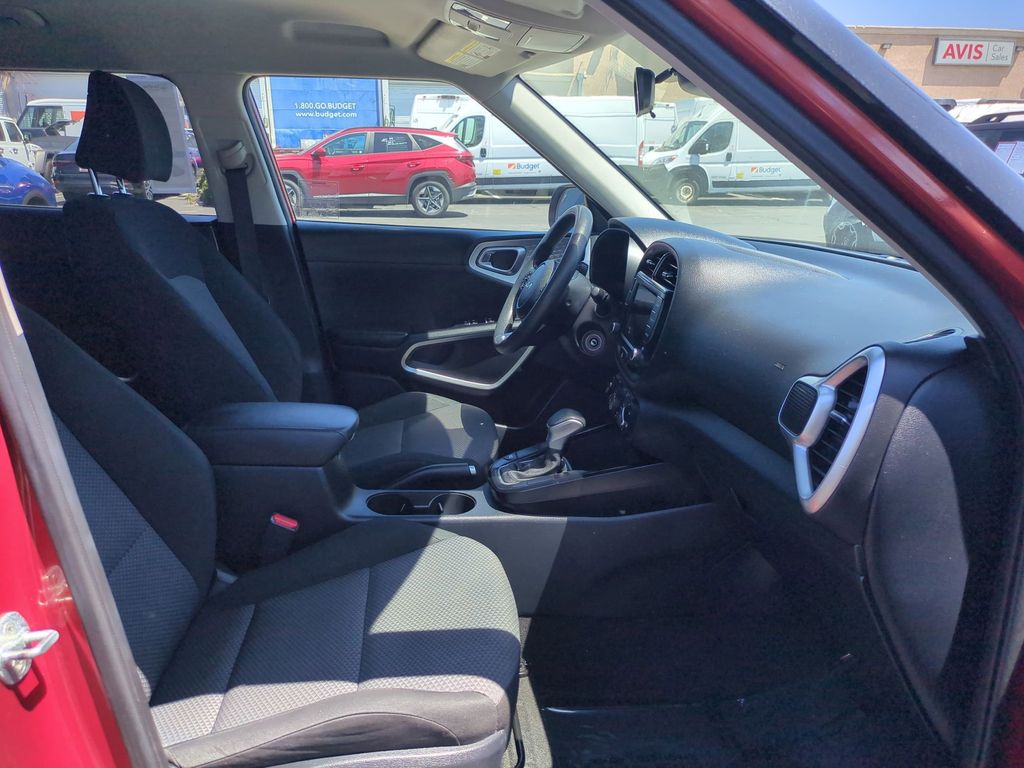 Thumbnail: 2022 Kia Soul - 30