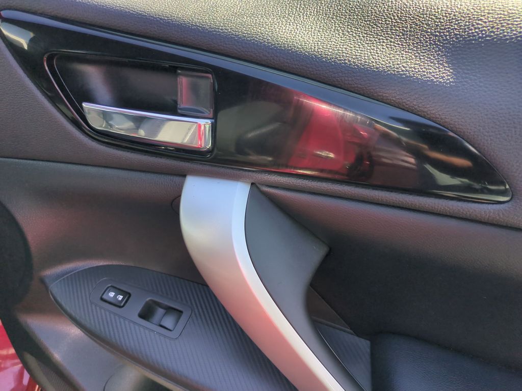 Thumbnail: 2025 Mitsubishi Eclipse Cross - 33