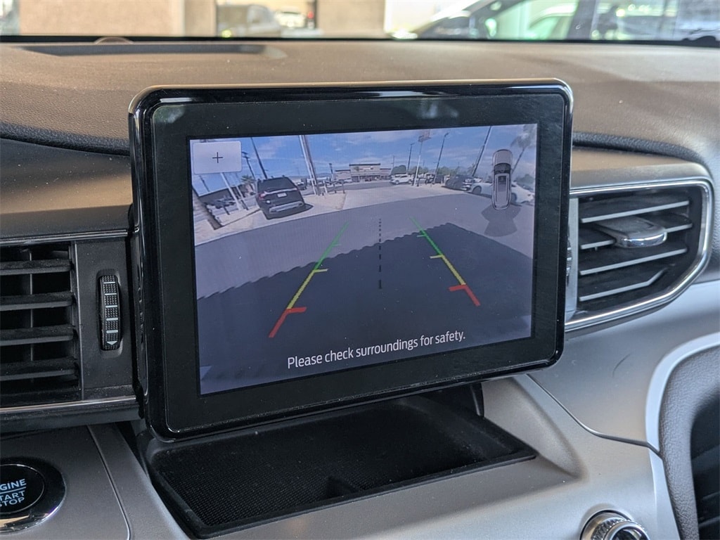 Thumbnail: 2023 Ford Explorer - 17