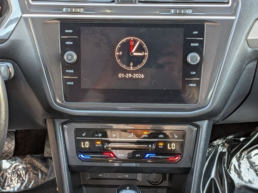 Thumbnail: 2024 Volkswagen Tiguan - 22