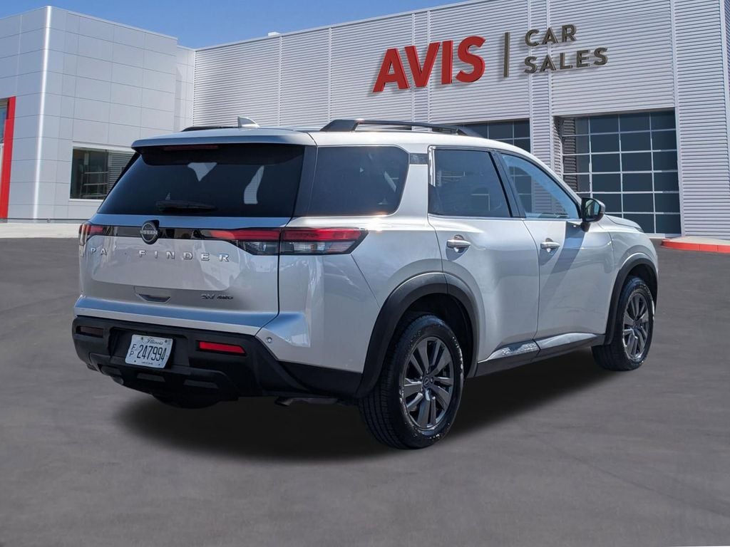 Thumbnail: 2024 Nissan Pathfinder - 6