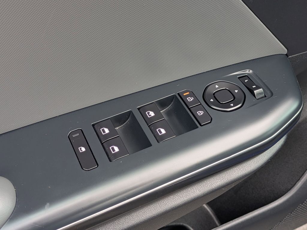 Thumbnail: 2025 Kia K4 - 15