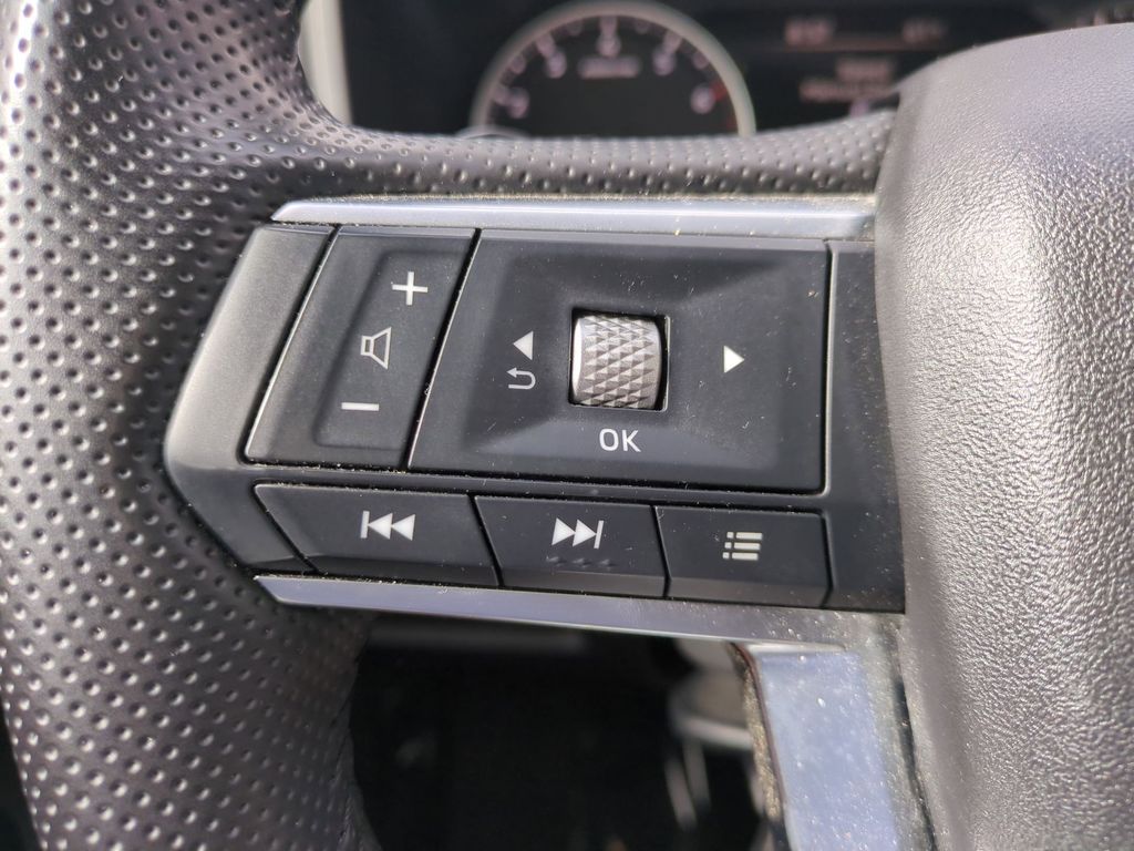 Thumbnail: 2025 Mitsubishi Outlander - 21