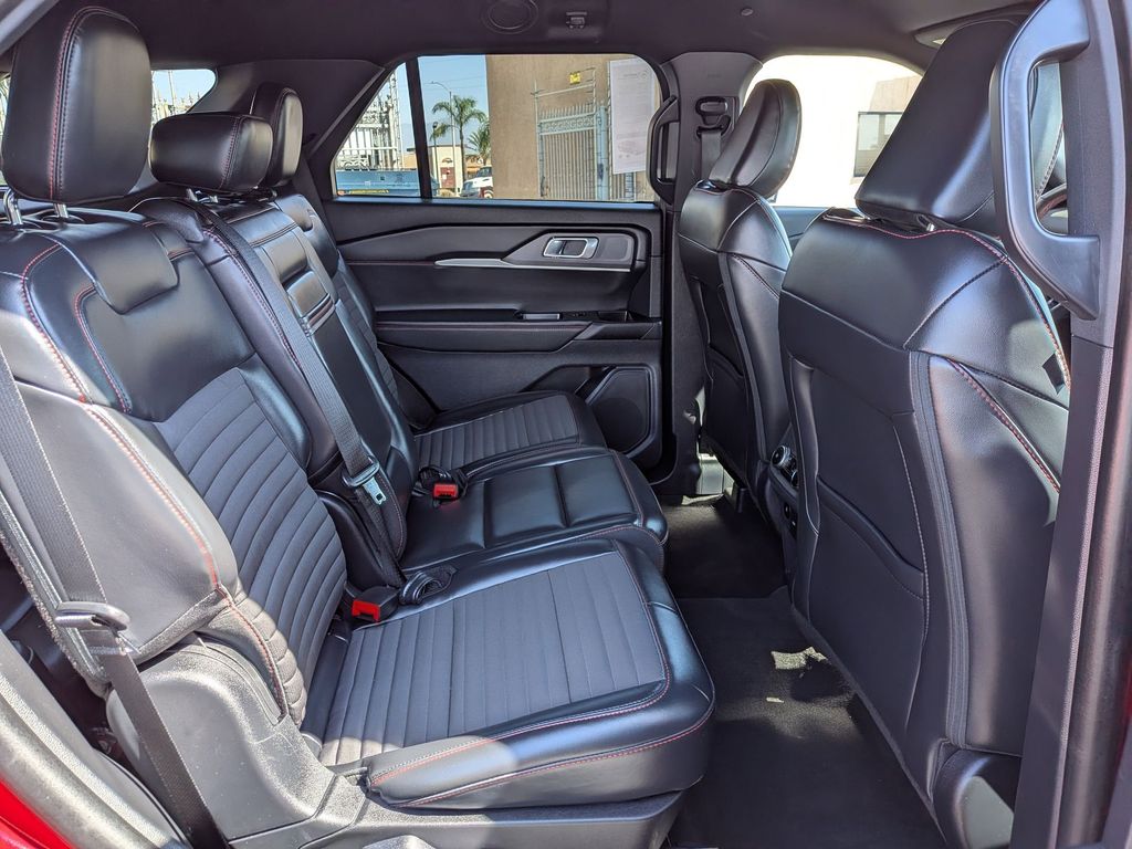 Thumbnail: 2025 Ford Explorer - 30