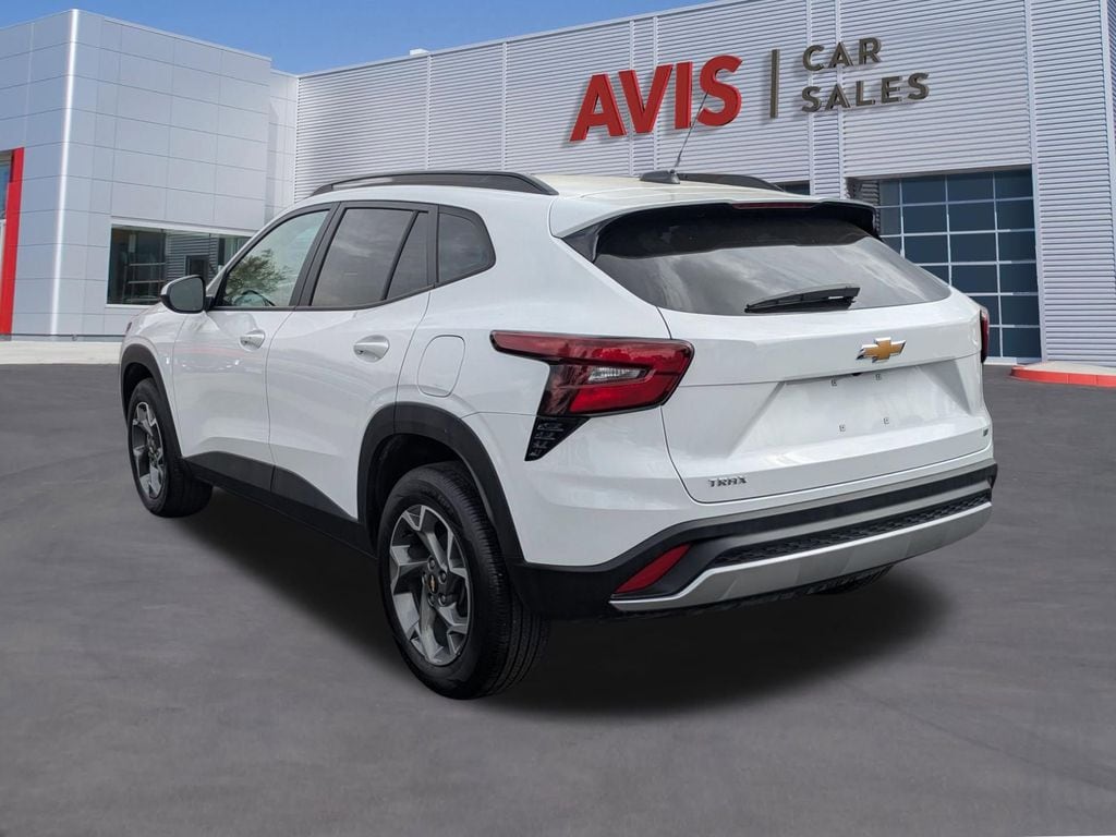 Thumbnail: 2025 Chevrolet Trax - 9