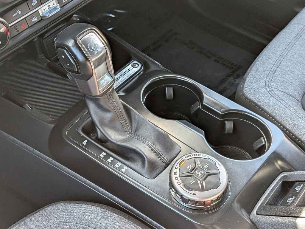 Thumbnail: 2025 Ford Bronco - 20