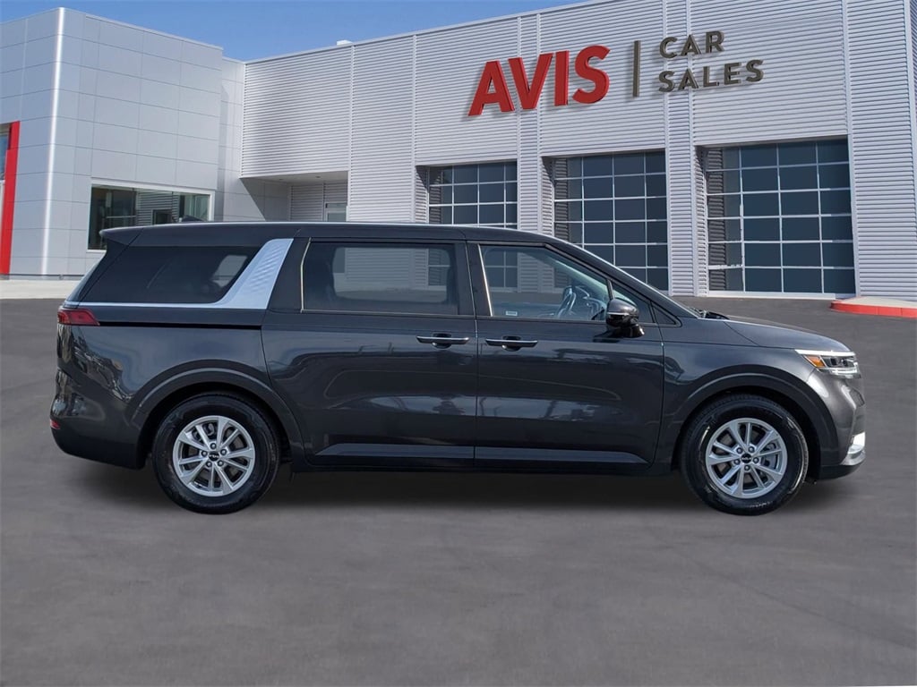 Thumbnail: 2024 Kia Carnival - 5