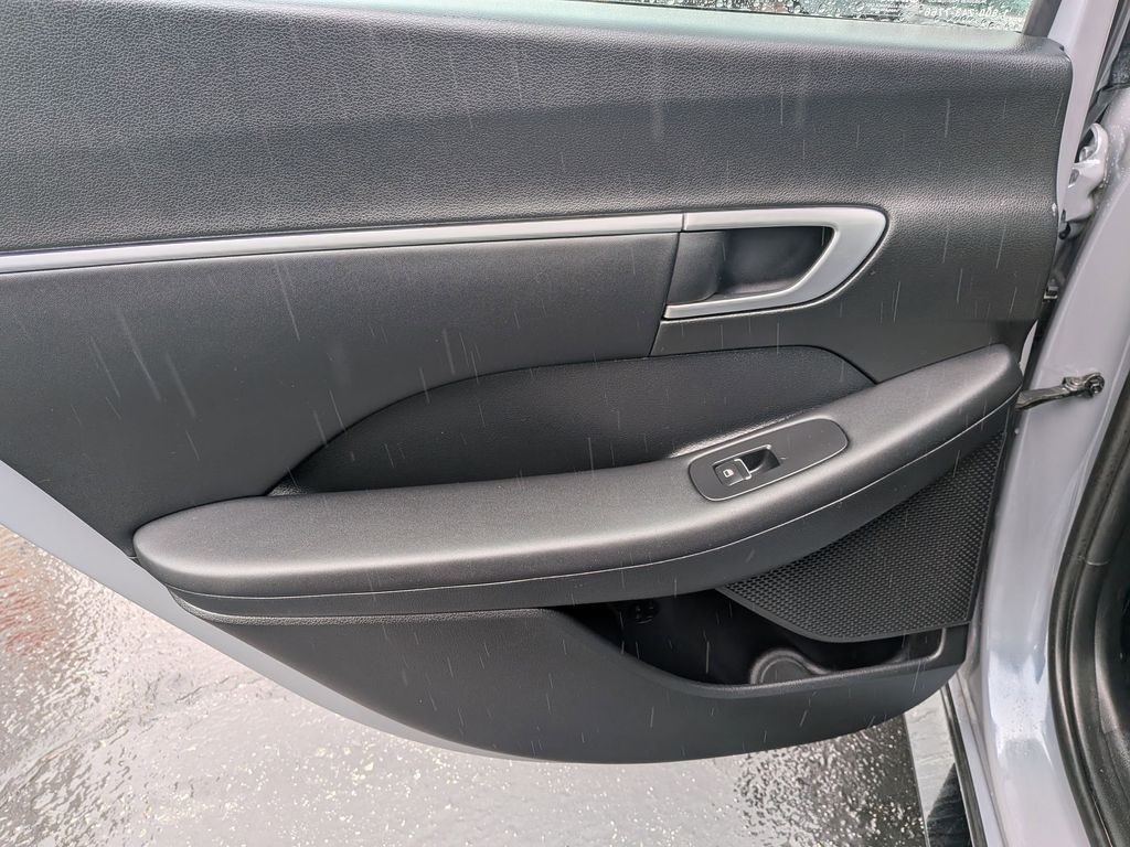 Thumbnail: 2025 Hyundai Sonata - 25