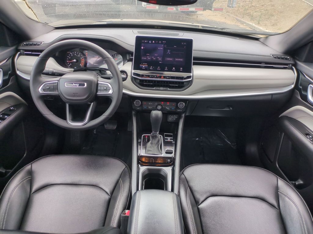 Thumbnail: 2025 Jeep Compass - 24