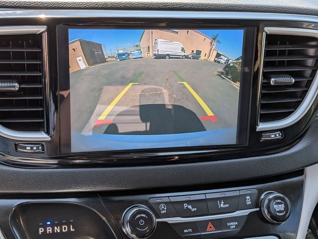 Thumbnail: 2024 Chrysler Pacifica - 18