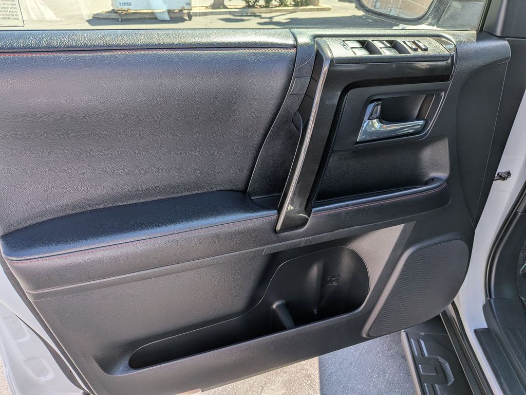 Thumbnail: 2024 Toyota 4Runner - 11