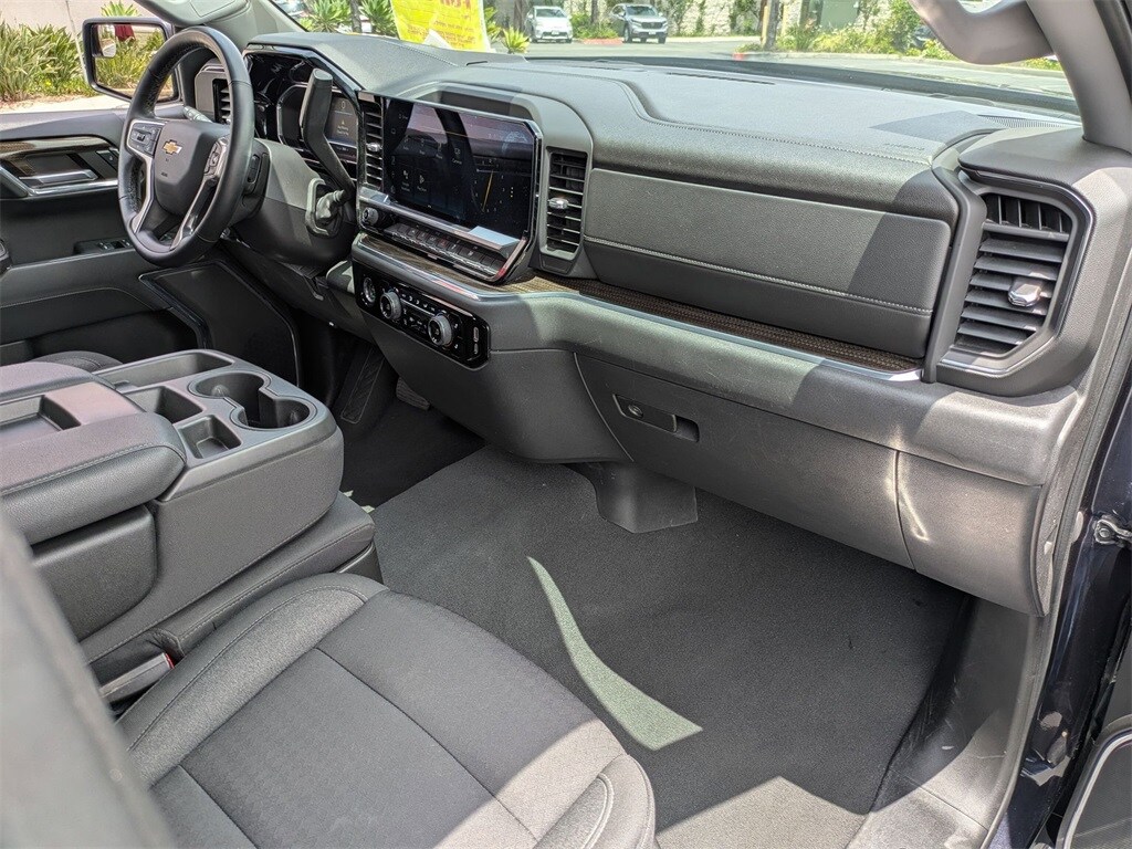 Thumbnail: 2023 Chevrolet Silverado 1500 - 29